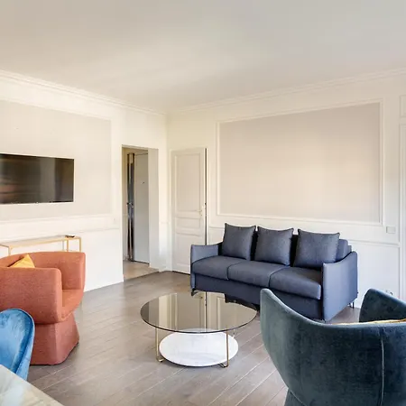 The Maubourg Eiffel Tower Apartment Paris